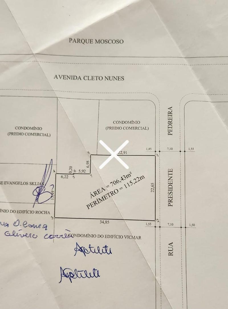 Loja com 1100 metros para locação no Centro de Vitoria.